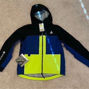Nike ACG GORE-TEX "Misery Ridge" Women's Shell, Size Small CV0598-015 Brand New!
